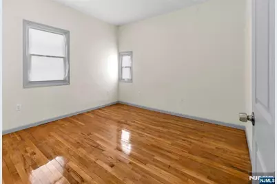 183 6th Street 181 #181, Newark, NJ 07107 - Photo 8