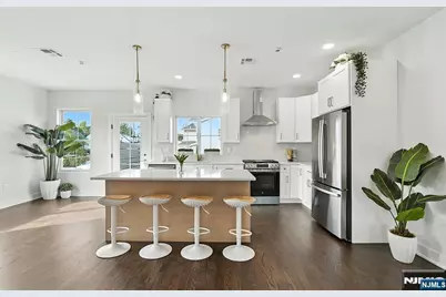 194 Canterbury Avenue, North Arlington, NJ 07031 - Photo 4