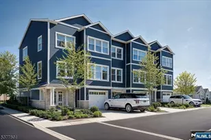 194 Canterbury Ave, North Arlington, NJ 07031 - Photo 1