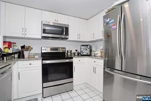 100 Old Palisade Road 1013, Fort Lee, NJ 07024 - Photo 10