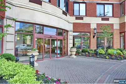 100 Old Palisade Road 1013 #1013, Fort Lee, NJ 07024 - Photo 4