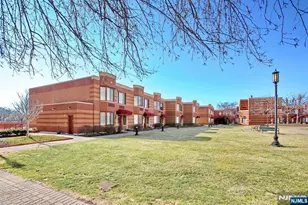 100 Old Palisade Road 1013, Fort Lee, NJ 07024 - Photo 38