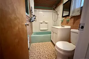 530 Valley Brook Ave 2Fl, Lyndhurst Township, NJ 07071 - Photo 6