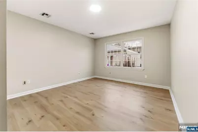 18 Kinney Street, Newark, NJ 07102 - Photo 12