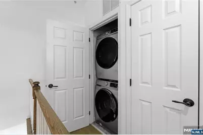 25 Veterans Drive, Wood Ridge, NJ 07075 - Photo 12