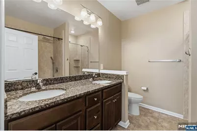 25 Veterans Drive, Wood Ridge, NJ 07075 - Photo 20