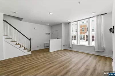 25 Veterans Drive, Wood Ridge, NJ 07075 - Photo 4