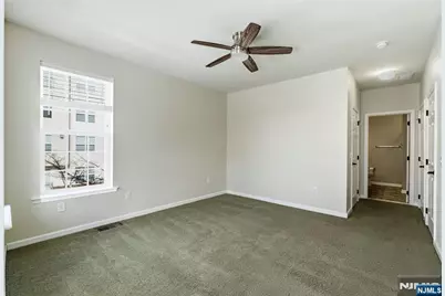 25 Veterans Drive, Wood Ridge, NJ 07075 - Photo 18