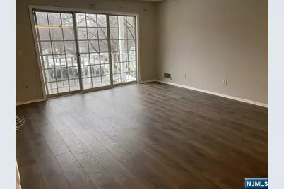 126 Raintree Lane, Mahwah, NJ 07430 - Photo 10