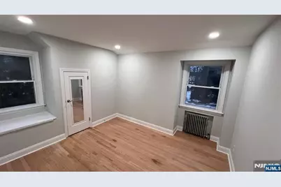 86 N Walnut Street, Ridgewood, NJ 07450 - Photo 12