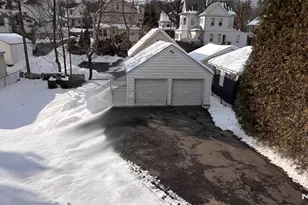 86 N Walnut St, Ridgewood, NJ 07450 - Photo 2