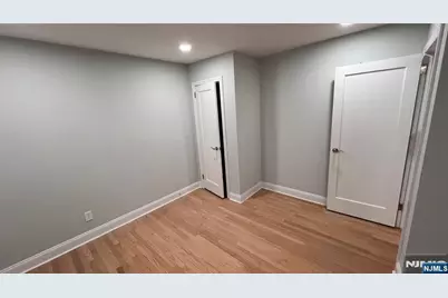 86 N Walnut Street, Ridgewood, NJ 07450 - Photo 10