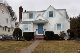 86 N Walnut St, Ridgewood, NJ 07450 - Photo 1