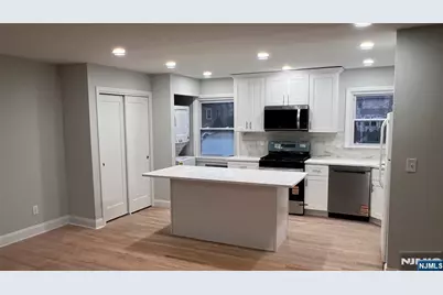 86 N Walnut Street, Ridgewood, NJ 07450 - Photo 8