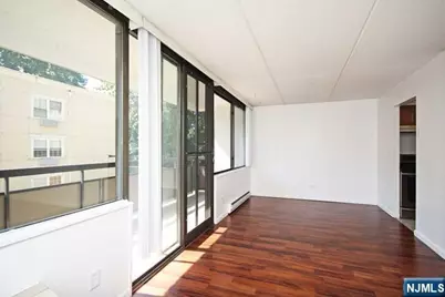 555 Gorge Road 3B #3B, Cliffside Park, NJ 07010 - Photo 6