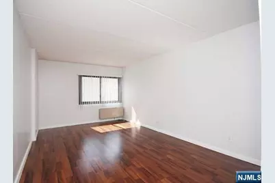 555 Gorge Road 3B #3B, Cliffside Park, NJ 07010 - Photo 10