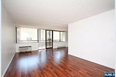 555 Gorge Road 3B #3B, Cliffside Park, NJ 07010 - Photo 2