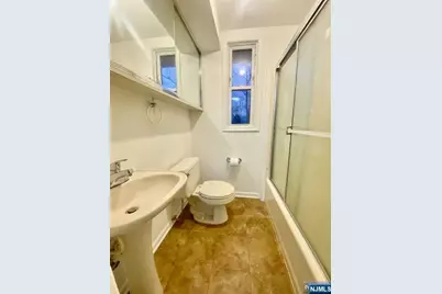 250 Chase Avenue 2 #2, Lyndhurst Township, NJ 07071 - Photo 12