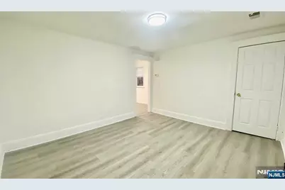 250 Chase Avenue 2 #2, Lyndhurst Township, NJ 07071 - Photo 6