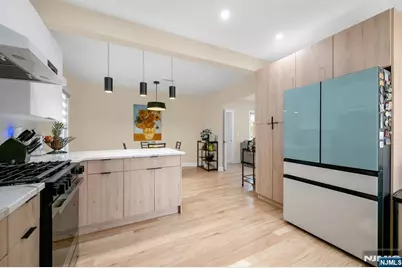 107 Chestnut Street, Rochelle Park Township, NJ 07662 - Photo 10