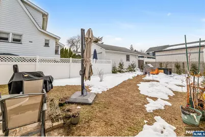 107 Chestnut Street, Rochelle Park Township, NJ 07662 - Photo 30