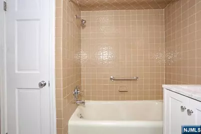 220 Raymond Street, Hasbrouck Heights, NJ 07604 - Photo 22