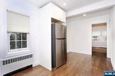 220 Raymond Street, Hasbrouck Heights, NJ 07604 - Photo 8