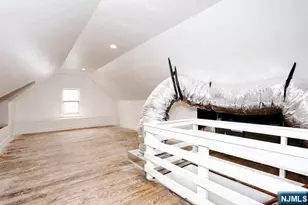 220 Raymond St, Hasbrouck Heights, NJ 07604 - Photo 24