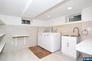 220 Raymond St, Hasbrouck Heights, NJ 07604 - Photo 30