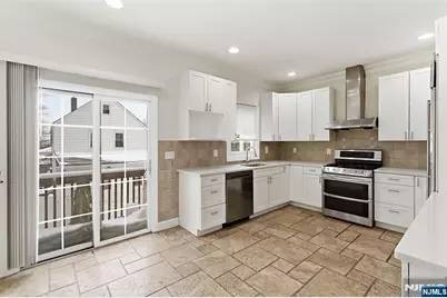 281 Wayne Avenue 281 #281, Cliffside Park, NJ 07010 - Photo 8