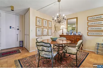 555 North Avenue 17-U #17-U, Fort Lee, NJ 07024 - Photo 4