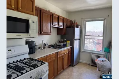 140 W Englewood Avenue C4 #C4, Teaneck Township, NJ 07652 - Photo 1