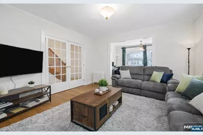 6 Franklin, Montclair, NJ 07042 - Photo 4