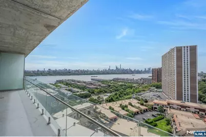 320 Adolphus Avenue 1009 #1009, Cliffside Park, NJ 07010 - Photo 4
