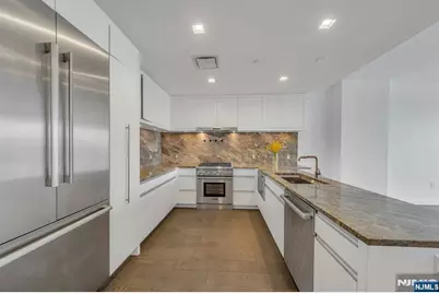 320 Adolphus Avenue 1009 #1009, Cliffside Park, NJ 07010 - Photo 10