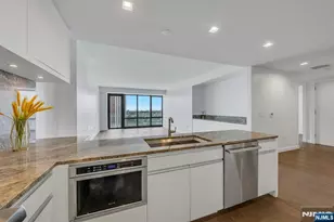 320 Adolphus Ave 1009, Cliffside Park, NJ 07010 - Photo 8