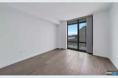320 Adolphus Avenue 1009 #1009, Cliffside Park, NJ 07010 - Photo 18
