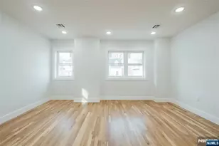 90 Hollywood Ave 2, East Orange, NJ 07018 - Photo 14