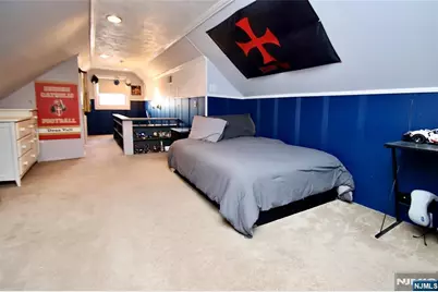 604 Elm Avenue, Saddle Brook Township, NJ 07663 - Photo 10