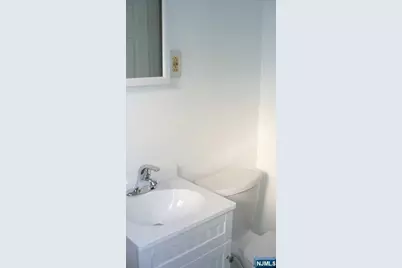 501 Linwood Drive 5J #5J, Fort Lee, NJ 07024 - Photo 14