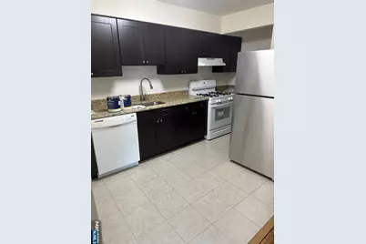 1575 Center Avenue 2E #2E, Fort Lee, NJ 07024 - Photo 4