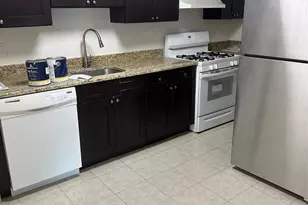 1575 Center Ave 2E, Fort Lee, NJ 07024 - Photo 4