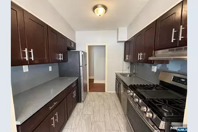 100 Palisade Avenue A12 #A12, Englewood, NJ 07631 - Photo 4