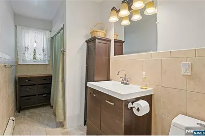 4 Harlow Crescent, Fair Lawn, NJ 07410 - Photo 22