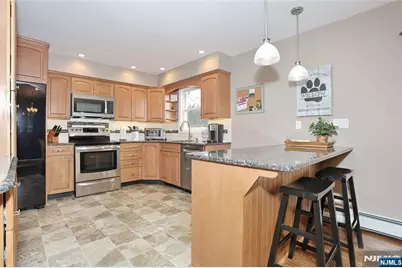 1400 Rt-208, Hawthorne, NJ 07506 - Photo 6