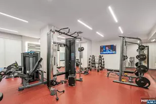 300 Winston 702, Cliffside Park, NJ 07010 - Photo 20