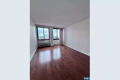 300 Winston 702 #702, Cliffside Park, NJ 07010 - Photo 12