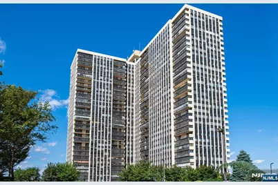 300 Winston 702 #702, Cliffside Park, NJ 07010 - Photo 1