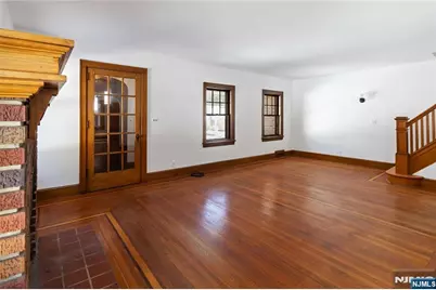 318 Gilbert Street, Ridgewood, NJ 07450 - Photo 4