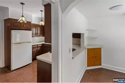 318 Gilbert Street, Ridgewood, NJ 07450 - Photo 8